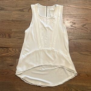 HEATHER white tank XS EUC